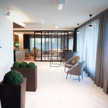 Hotel Avenida-2